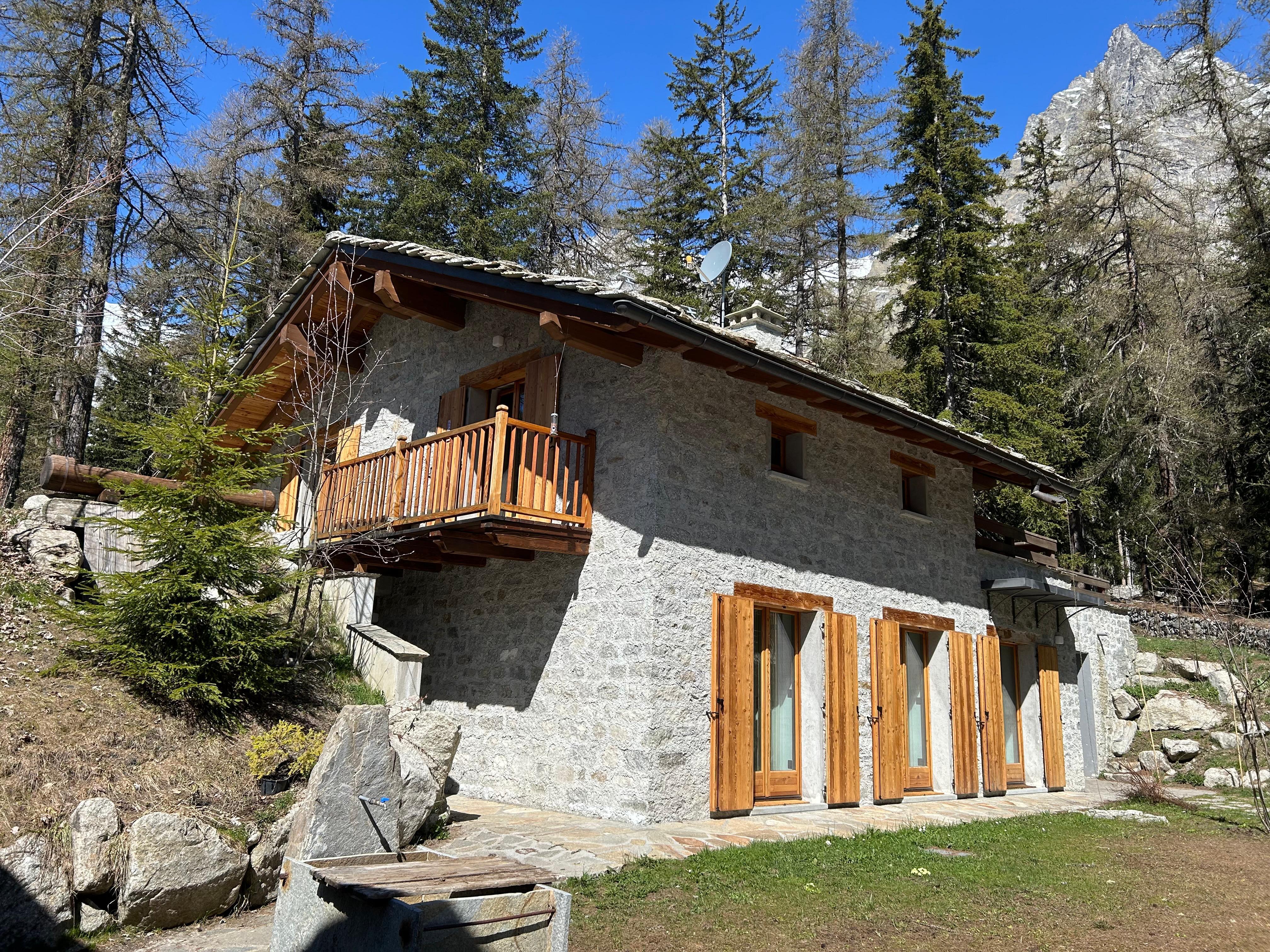 Chalet Monte Bianco exterior